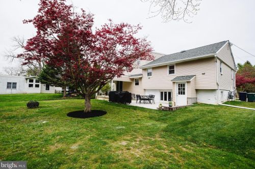 6306 Valley Green Rd, Flourtown, PA 19031-1641