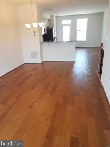 1740 Featherstone Rd, Woodbridge VA  22191-3425 exterior