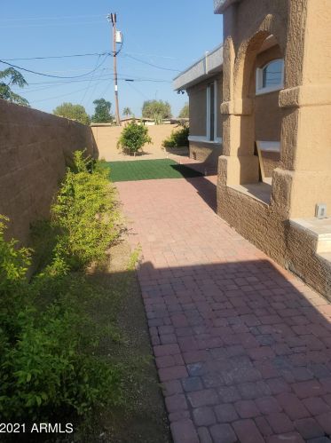 15601 Hollyhock St, Sun City, AZ 85378-4174