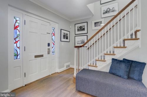 3717 Yuma St, Washington, DC 20016-2211