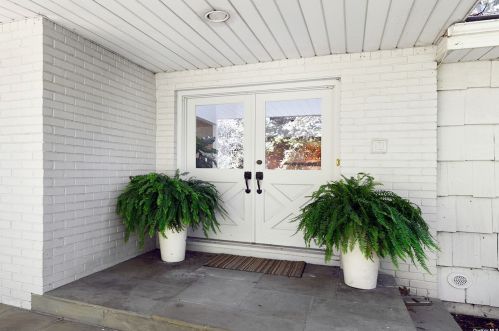 19 Montrose Pl, Huntington Station, NY 11747-3403