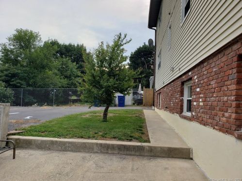 12 Hilltop Ave, Waterbury CT  06708-4709 exterior