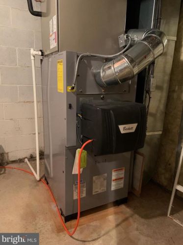 1615 Heebner Way, Lansdale PA 19446-4317 exterior