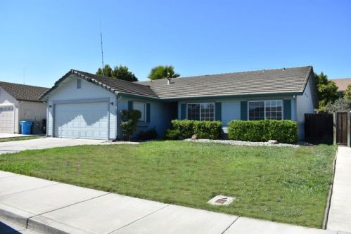 290 Howard Ct, Hollister, CA 95023-4000