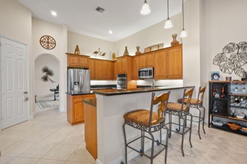 523 Squire Johns Ln, Palm City FL  34990-7824 exterior