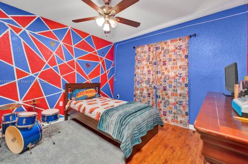 7970 20th St, Hollywood FL  33024-3667 exterior