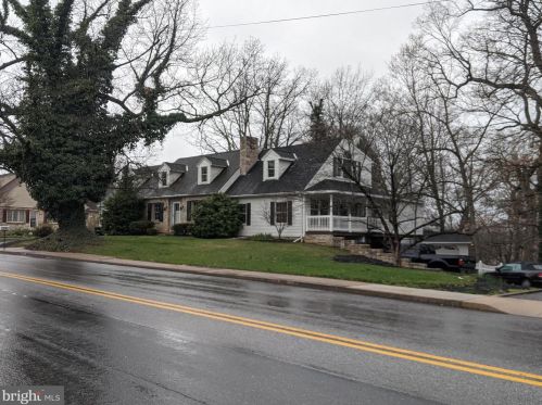 617 Orange St, Lees Cross Roads, PA 17257-2143
