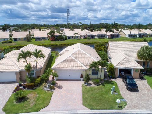 5062 Marla Dr, Boynton Beach, FL 33436-8209