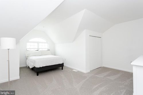 313 William Taft Ave, Downingtown PA  19335-3097 exterior