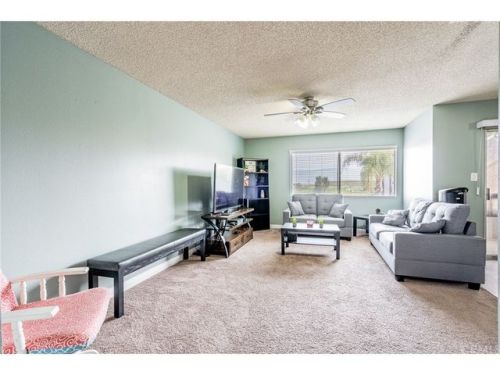 2255 Cahuilla St, Colton CA 92324-4712 exterior