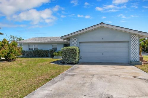 17429 2nd St, Saint Petersburg, FL 33708-4264
