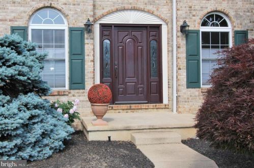 6 Sayers Ct, Wilmington, DE 19803-3148