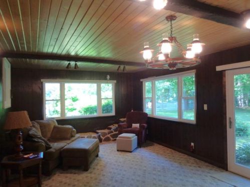 2 Eastwood Dr, Greenville, PA 16125-1302