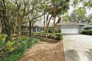 901 Drakeswood Ct, Sarasota, FL 34232-2534