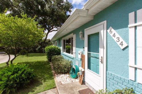 6434 34th Ter, Saint Petersburg, FL 33710-2447