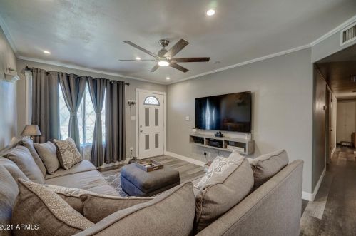 4325 Mercer Ln, Glendale, AZ 85304-4127