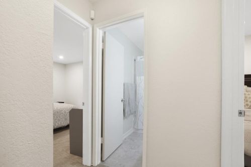 1069 Oddstad Blvd, Pacifica CA  94044-3858 exterior