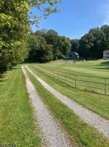 55 Hunts School Rd, Fredon NJ  07860-5405 exterior