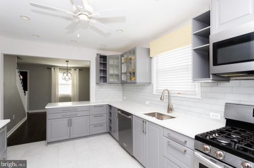 120 Shaffer Rd, Norristown, PA 19406-3042