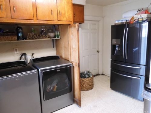 2074 Stockwell St, Compton CA 90222-2514 exterior