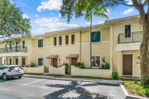 2609 Venetian Dr, Boynton Beach, FL 33426-7475