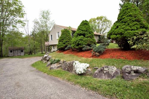 245 Green St, Somersworth NH  03878-2107 exterior