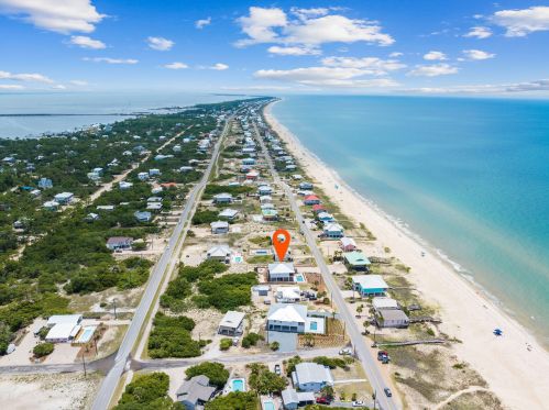 765 Gorrie Dr, Saint George Island FL  32328-2912 exterior