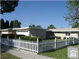701 Locust Dr, Fullerton, CA 92833-3831