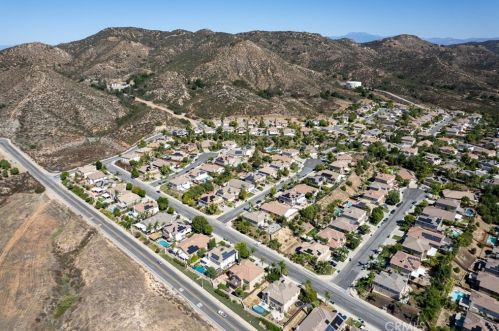 35265 El Diamante Dr, Wildomar CA  92595-7860 exterior