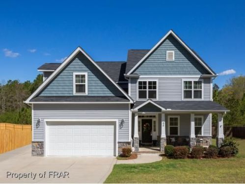 95 Executive Dr, Lillington, NC 27546-9612