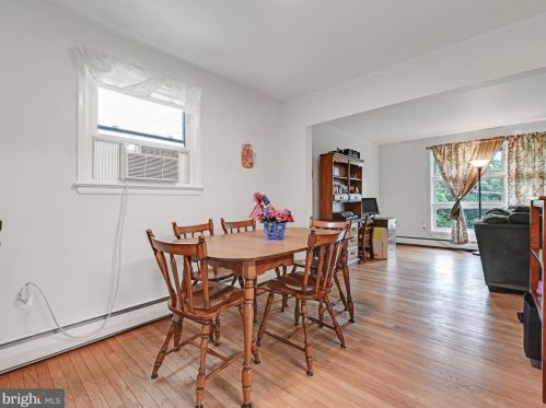 15 Wilbert Dr, Primrose PA  17901-8250 exterior