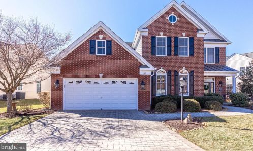 15664 Alderbrook Dr, Haymarket, VA 20169-6128