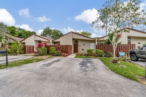11555 Orange Blossom Ln, Boca Raton, FL 33428-5574