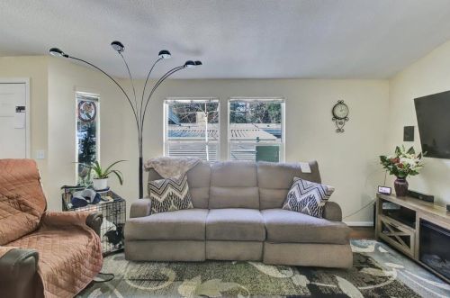 10 Wendy Cir, Grass Valley CA  95945-7037 exterior