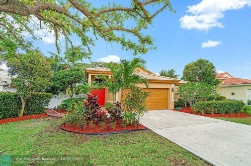 4030 Laurelwood Ln, Delray Beach, FL 33445-3505
