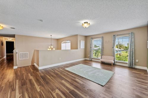 866 Abingdon Ave, Fort Pierce FL  34953-2861 exterior