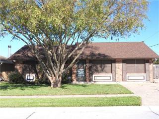 2928 Mount Kennedy Dr, Marrero, LA 70072-5211