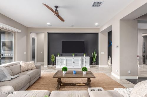 5029 Tatum Ln, Gilbert AZ  85298-0356 exterior