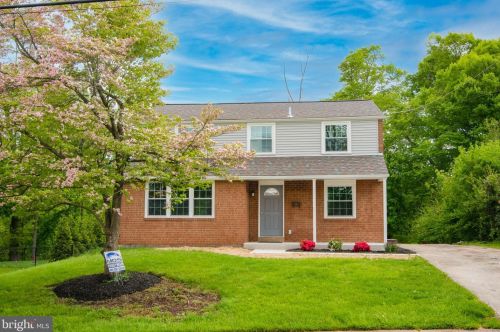 231 Jasper Rd, Norristown, PA 19406-1725