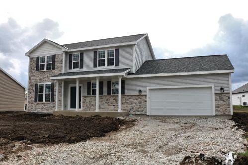 3146 Loumos Ct, Sturtevant, WI 53177