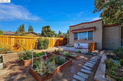 18448 Standish Ave, Hayward CA  94541-1323 exterior