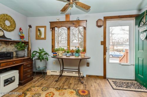 13 Wintergreen Ave, Bricktown, NJ 08723-5541