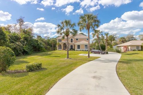 891 21st St, Naples, FL 34117-4301