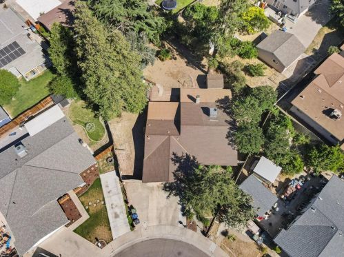 730 Fenn Ct, Turlock CA  95382-1643 exterior