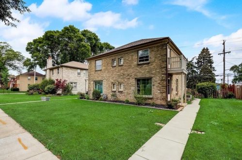 4622 Oklahoma Ave, Milwaukee, WI 53219-3437