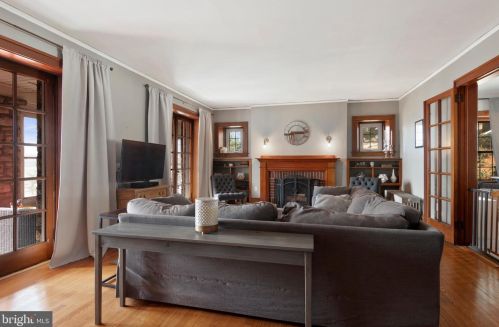 727 Baltimore Pike, Kennett Sq PA  19348-2405 exterior