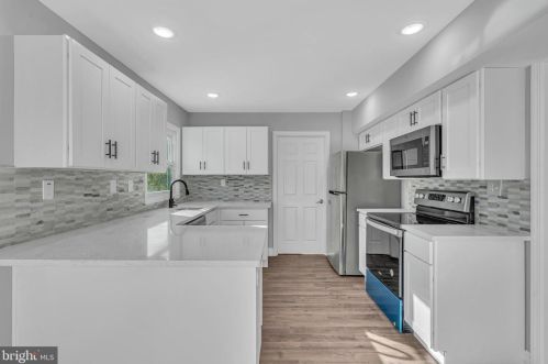 24 Perennial Ln, Willingboro NJ  08046-2623 exterior