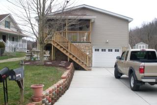 16 Brown St, Rea, PA 15312-2705