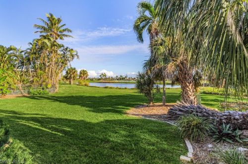 1224 Kittiwake Cir, Sanibel FL  33957-3608 exterior