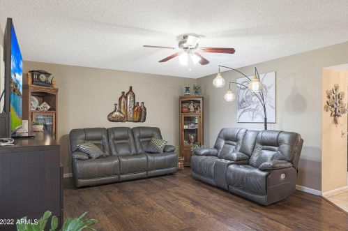 10850 Brookside Dr, Sun City AZ 85351-1013 exterior